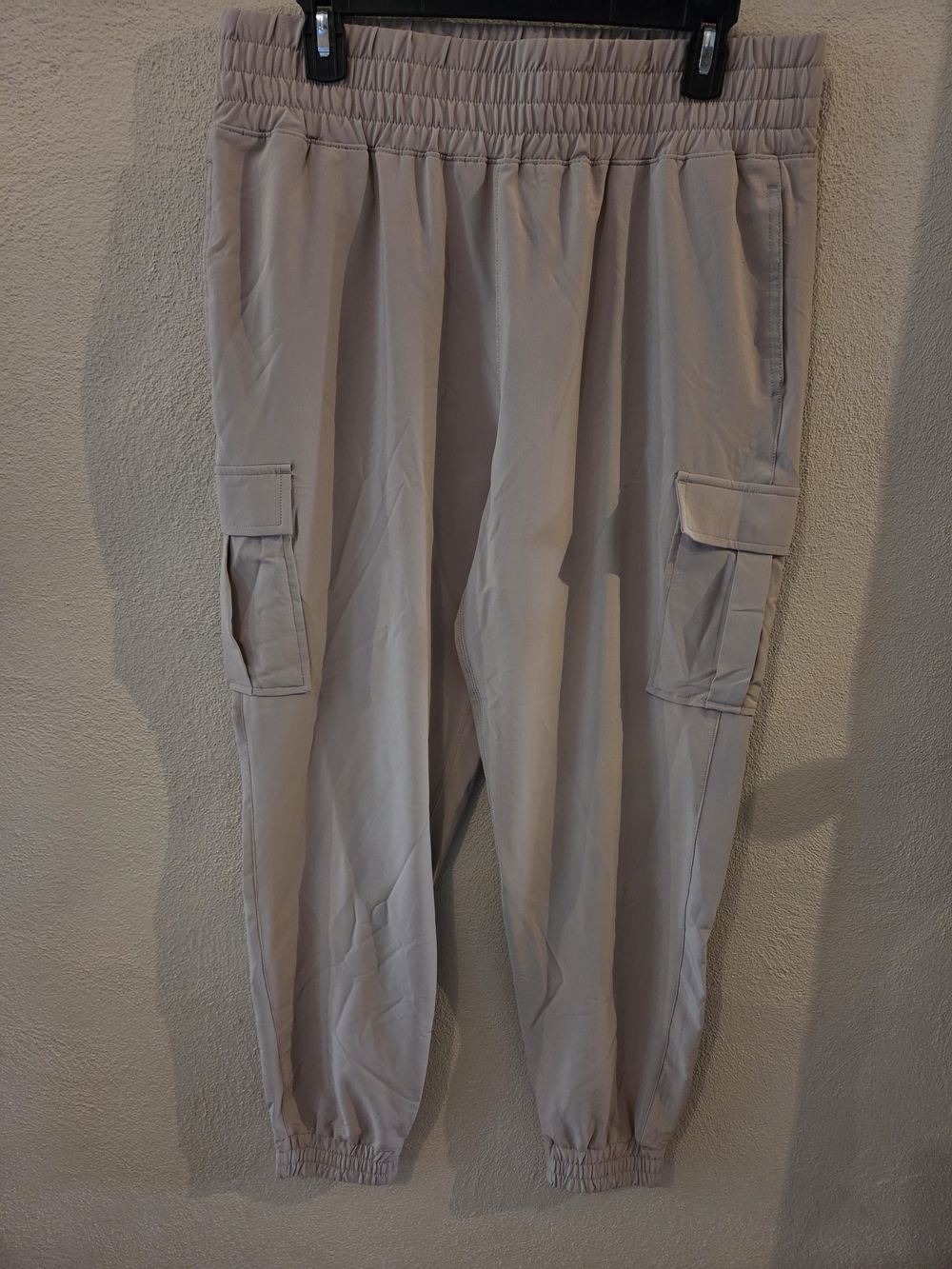 Womens 32 Degrees Cargo Jogger Pants in Light Beige